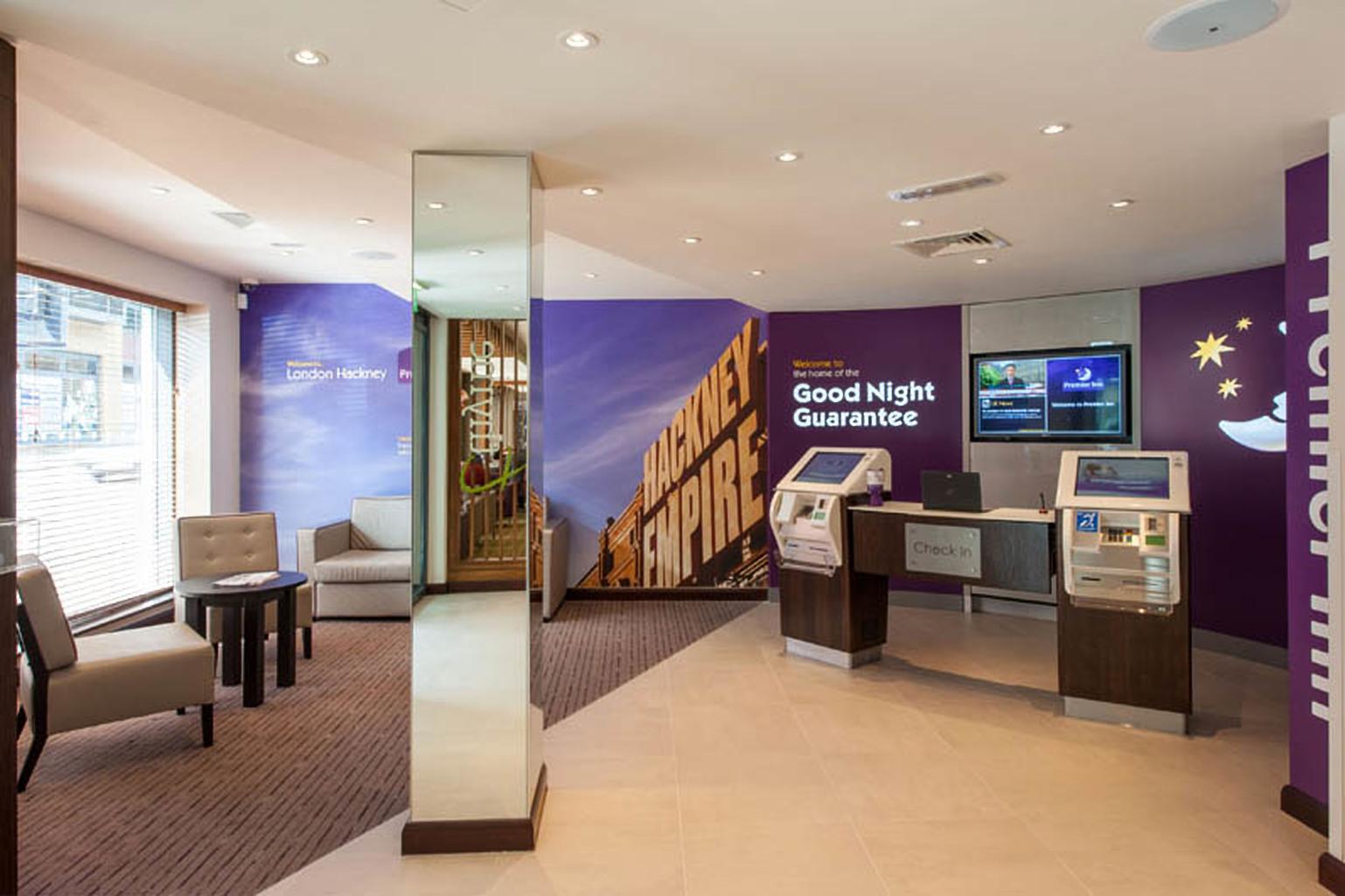 Premier Inn London Hackney Экстерьер фото