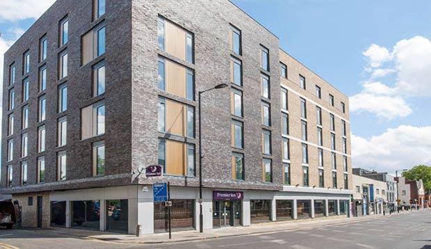 Premier Inn London Hackney Экстерьер фото