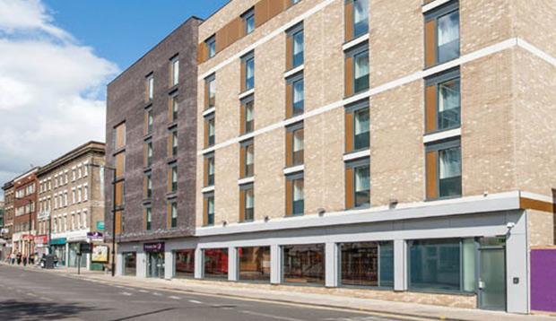Premier Inn London Hackney Экстерьер фото