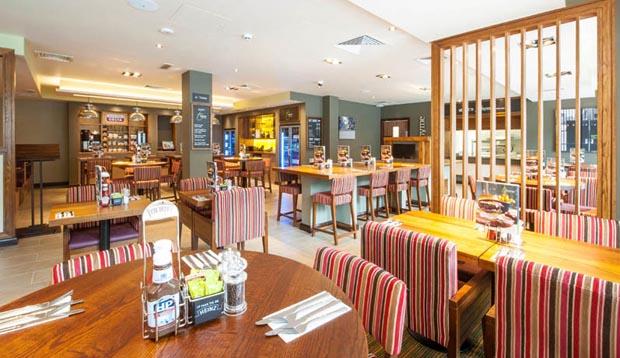 Premier Inn London Hackney Экстерьер фото