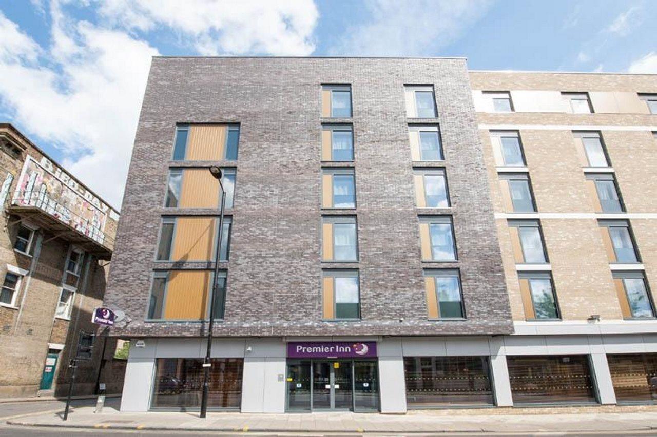 Premier Inn London Hackney Экстерьер фото